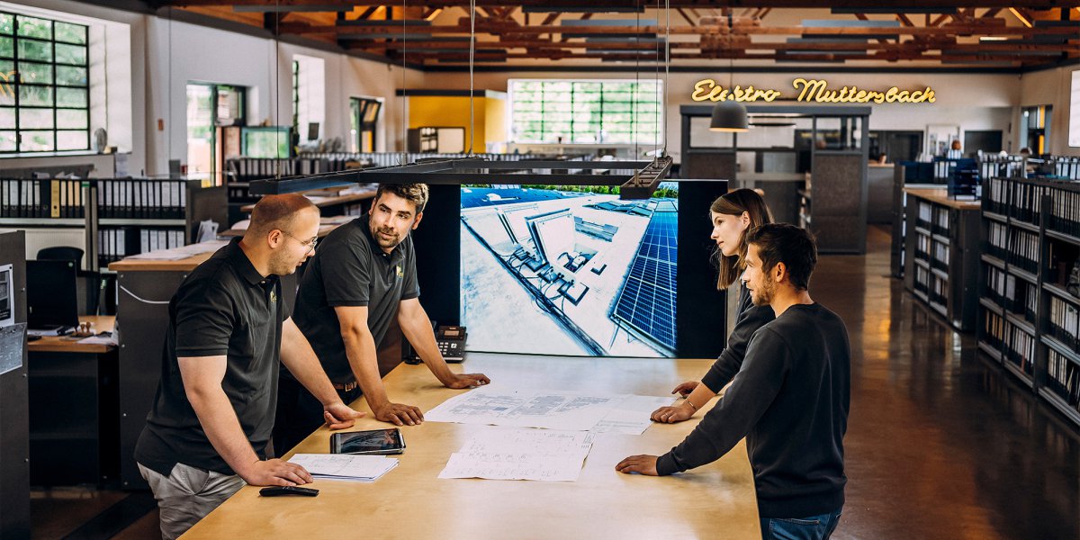 Home Elektro Muttersbach Flensburg | Elektriker für Industrie- und Hauselektrotechnik Home Elektro Muttersbach Flensburg | Elektriker für Industrie- und Hauselektrotechnik